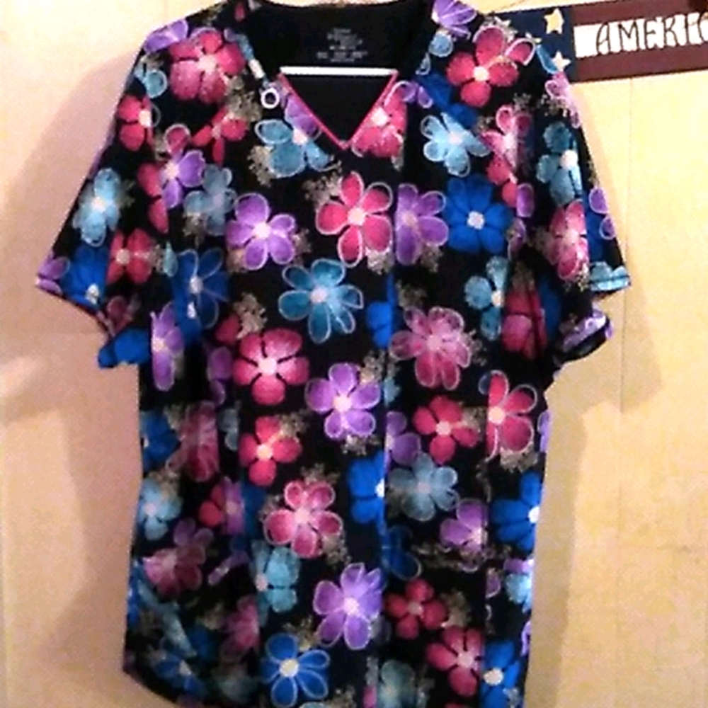 3xl infinity scrub top
